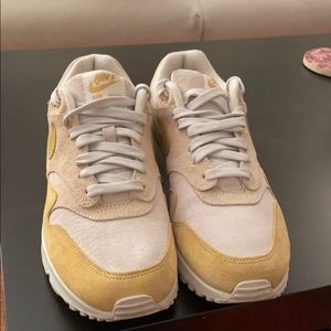 Air Max 90/1 !! Guava Ice